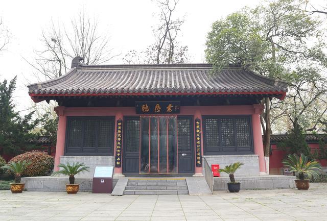 合肥包公园里的清风阁,登高望远,独一无二的包公邮局