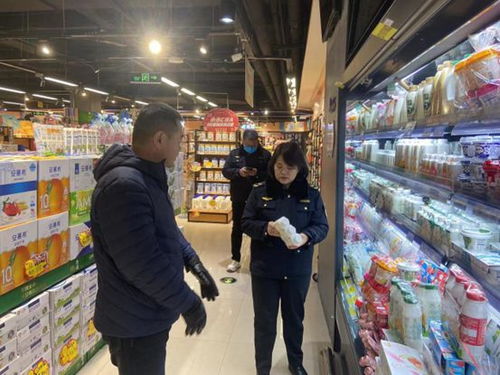 市场监管局执法人员积极引导清真食品经营单位依法开展生产经营活动