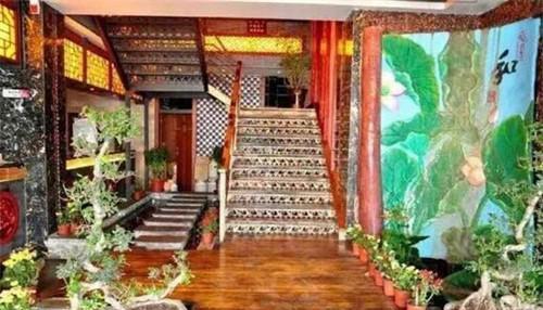 青藏高原上的民族饮食文化 西宁花之林与雨轩斋的清真美食之旅